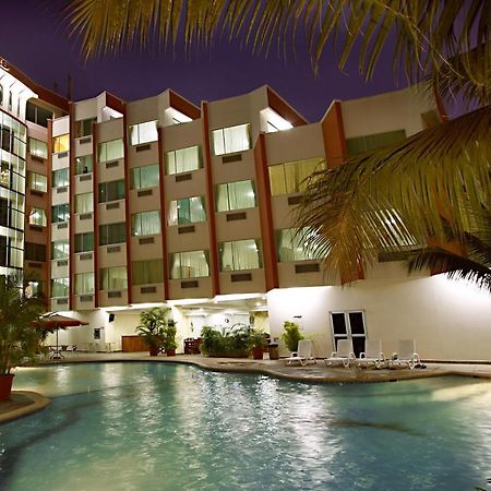 Hotel El Marques Atacames Exteriör bild