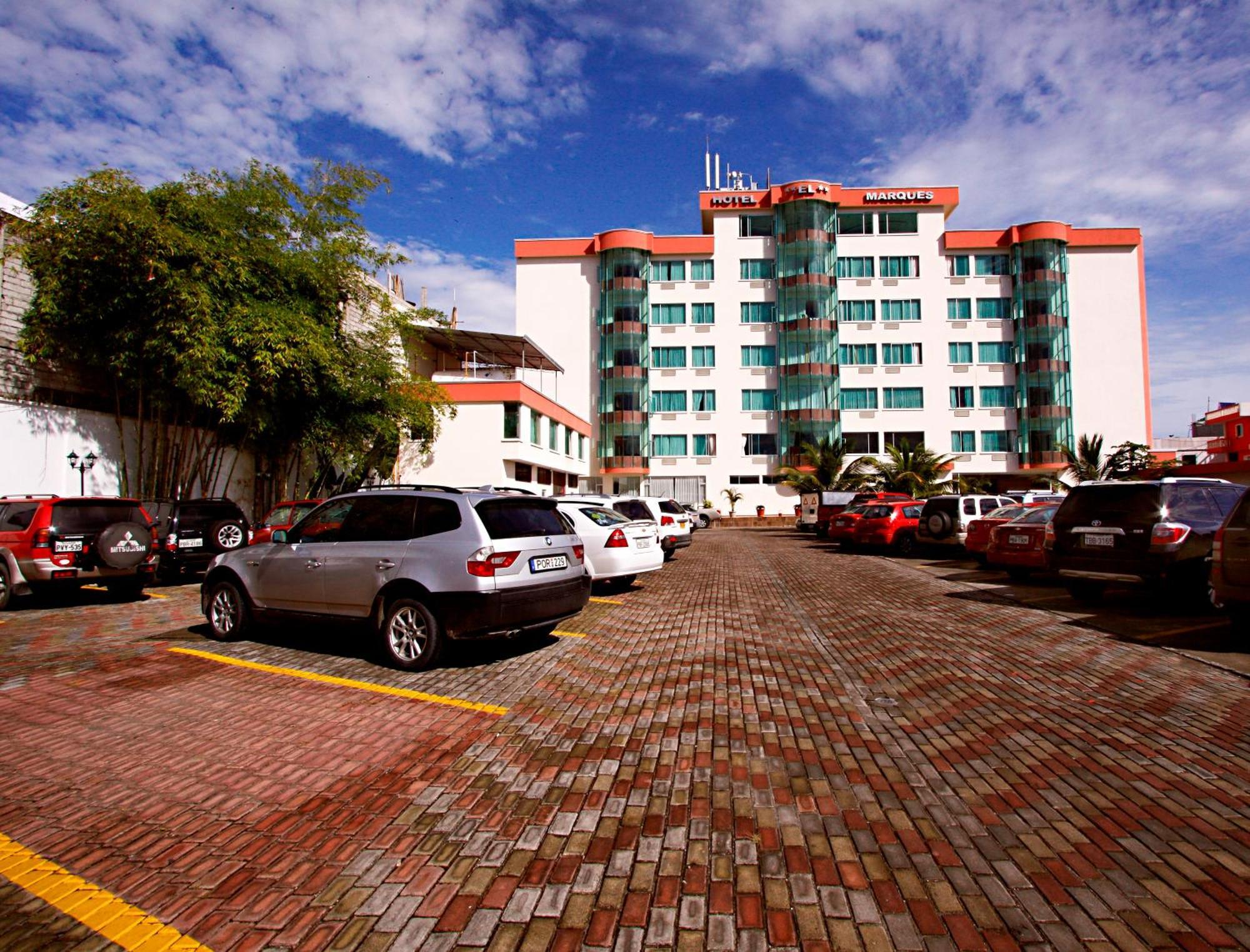 Hotel El Marques Atacames Exteriör bild
